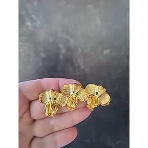Elephant Shaped Green Rhinestone Eyes Gold Tone Brooch Vintage Costume Jewelry
